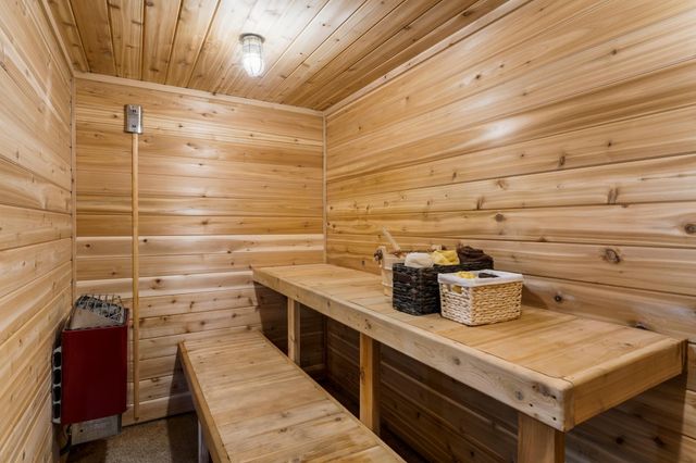 925 14th Street, Cloquet, MN 55720