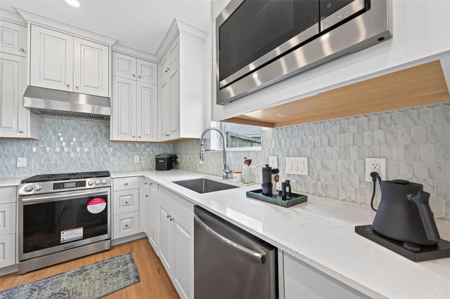 27135 Wandering Glen Lane, Katy, TX 77493