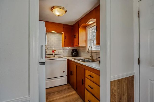 28473 Austin Lane, Warsaw, MO 65355