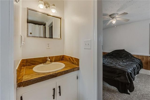 28473 Austin Lane, Warsaw, MO 65355
