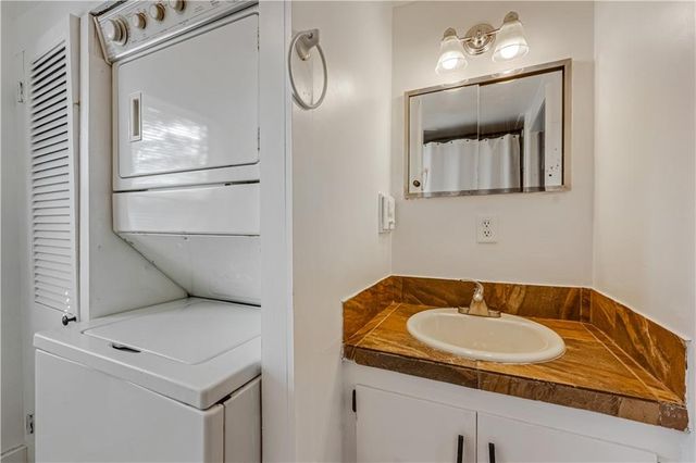 28473 Austin Lane, Warsaw, MO 65355