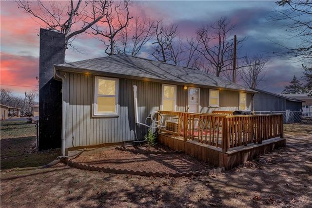 28473 Austin Lane, Warsaw, MO 65355