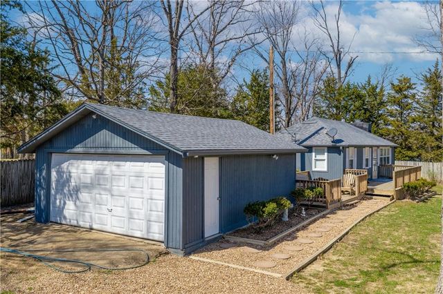 28473 Austin Lane, Warsaw, MO 65355