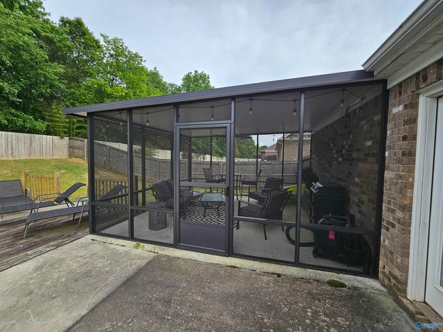 400 Dominion Drive SE, Hartselle, AL 35640