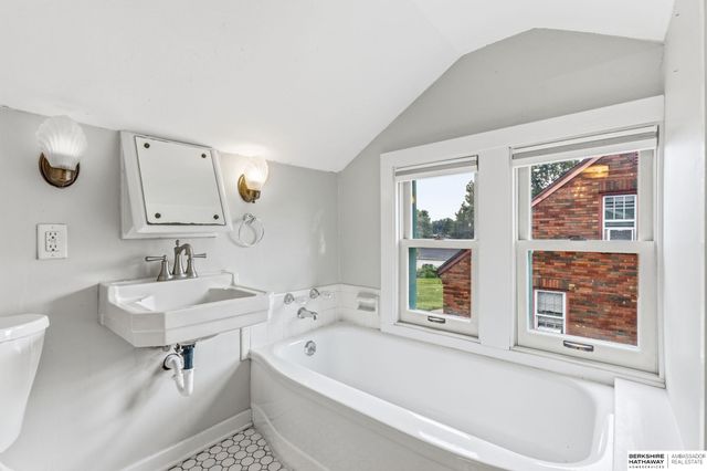 3833 Martha Street, Omaha, NE 68105