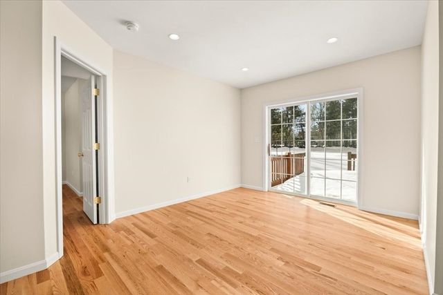 7 Maud Palmer Dr, Wareham, MA 02571