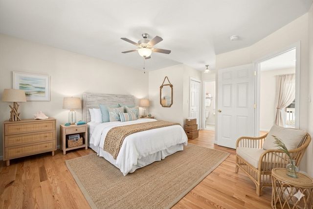 7 Maud Palmer Dr, Wareham, MA 02571