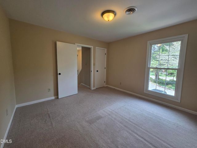 2716 Rue Sans Famille, Raleigh, NC 27607