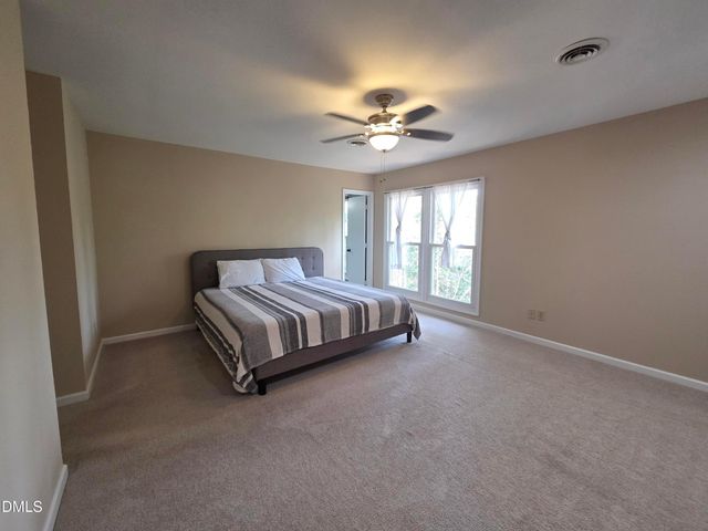 2716 Rue Sans Famille, Raleigh, NC 27607