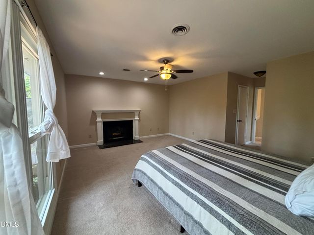 2716 Rue Sans Famille, Raleigh, NC 27607