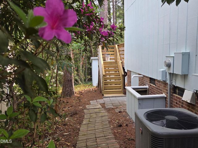 2716 Rue Sans Famille, Raleigh, NC 27607