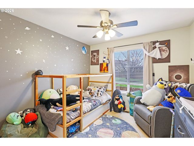 310 PACIFIC St, Columbia City, OR 97018