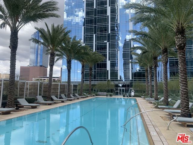 877 Francisco Street 1115, Los Angeles, CA 90017