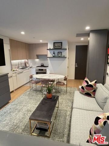 877 Francisco Street 1115, Los Angeles, CA 90017