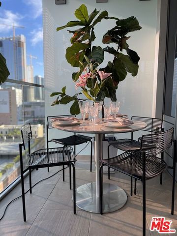 877 Francisco Street 1115, Los Angeles, CA 90017