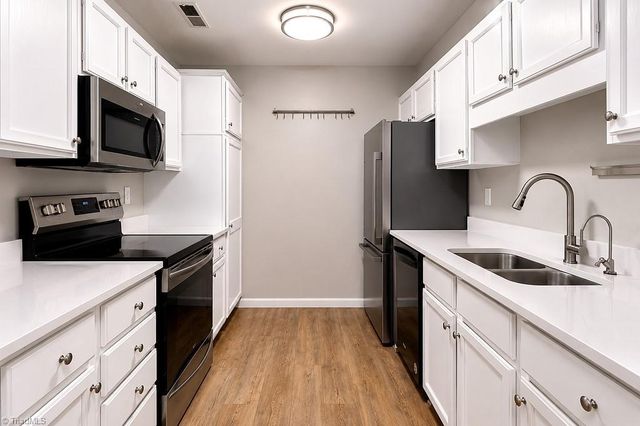 3940 Westridge Meadow Circle, Clemmons, NC 27012