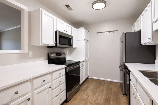3940 Westridge Meadow Circle, Clemmons, NC 27012