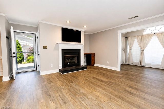 3940 Westridge Meadow Circle, Clemmons, NC 27012