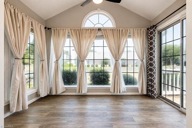 3940 Westridge Meadow Circle, Clemmons, NC 27012