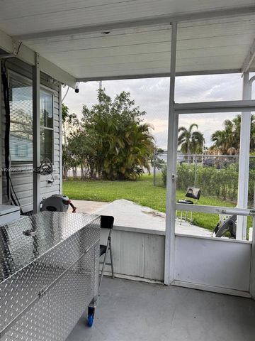 35303 SW 180th Ave 321-322, Homestead, FL 33034