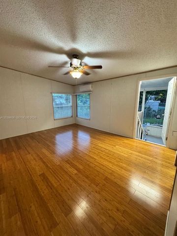 35303 SW 180th Ave 321-322, Homestead, FL 33034