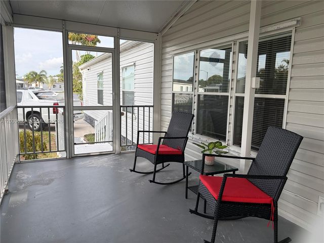 35303 SW 180th Ave 321-322, Homestead, FL 33034