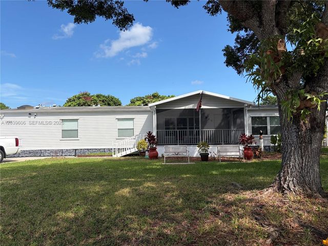 35303 SW 180th Ave 321-322, Homestead, FL 33034