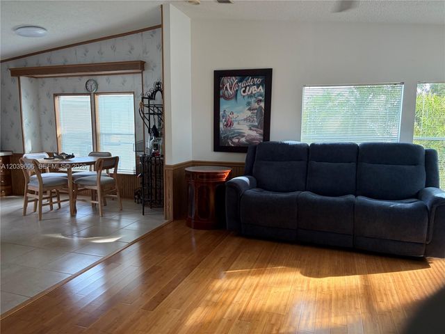 35303 SW 180th Ave 321-322, Homestead, FL 33034