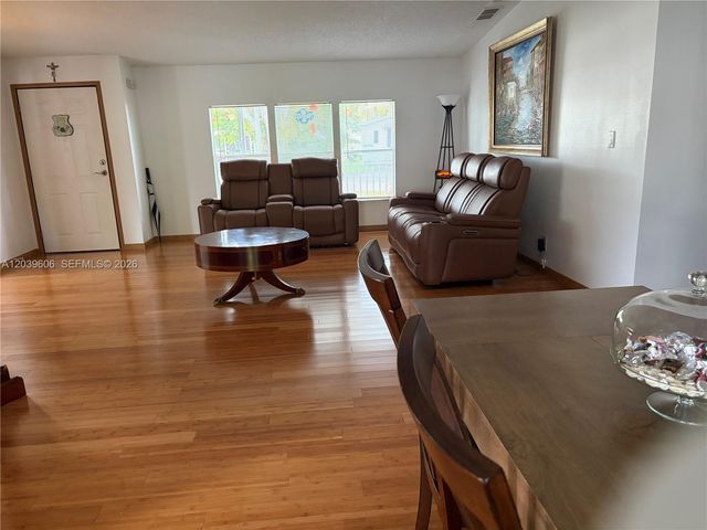 35303 SW 180th Ave 321-322, Homestead, FL 33034