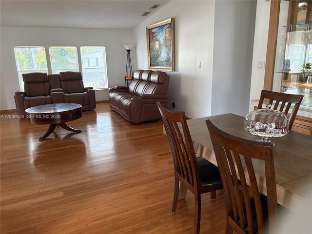 35303 SW 180th Ave 321-322, Homestead, FL 33034