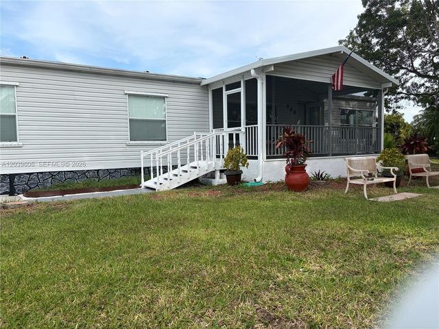 35303 SW 180th Ave 321-322, Homestead, FL 33034