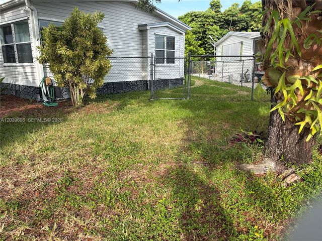 35303 SW 180th Ave 321-322, Homestead, FL 33034