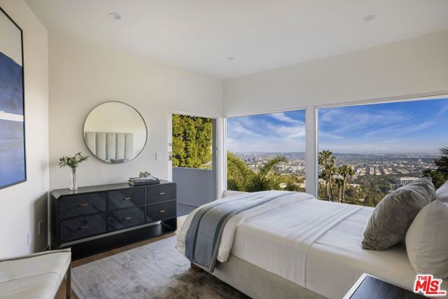9270 Kinglet Drive, West Hollywood, CA 90069