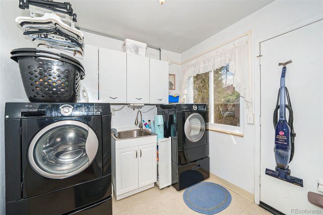 1482 S Lansing Street, Aurora, CO 80012