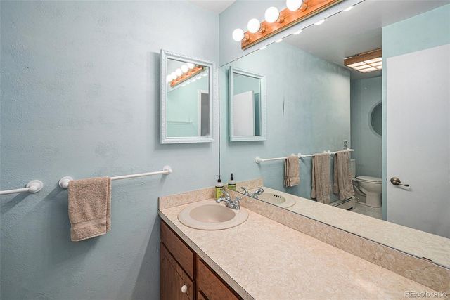 1482 S Lansing Street, Aurora, CO 80012