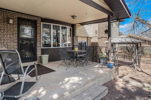 1482 S Lansing Street, Aurora, CO 80012