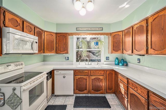 1482 S Lansing Street, Aurora, CO 80012