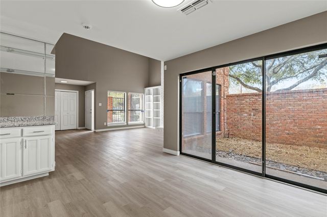 6205 Bellaire Drive S, Fort Worth, TX 76132