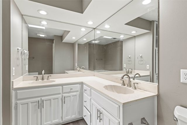 6205 Bellaire Drive S, Fort Worth, TX 76132