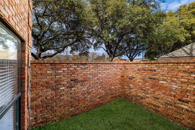 6205 Bellaire Drive S, Fort Worth, TX 76132