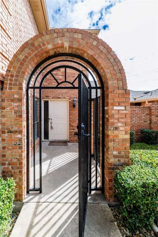 6205 Bellaire Drive S, Fort Worth, TX 76132