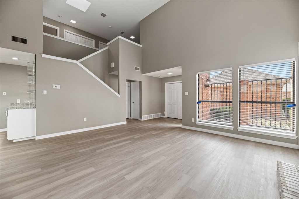 6205 Bellaire Drive S, Fort Worth, TX 76132