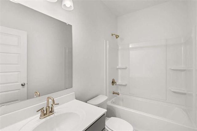 2056 Winged Elm Way, Lawrenceville, GA 30045