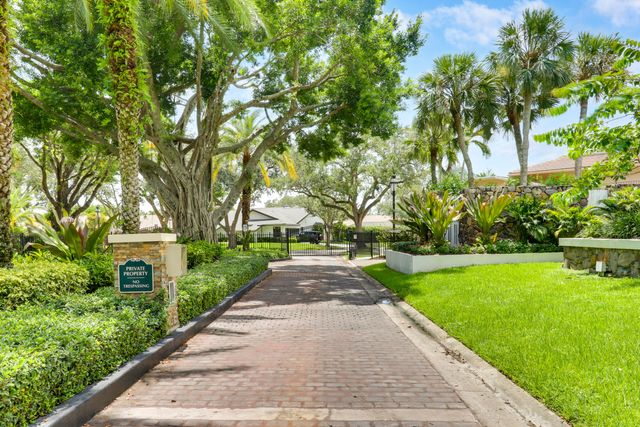 6514 Timber Lane, Boca Raton, FL 33433