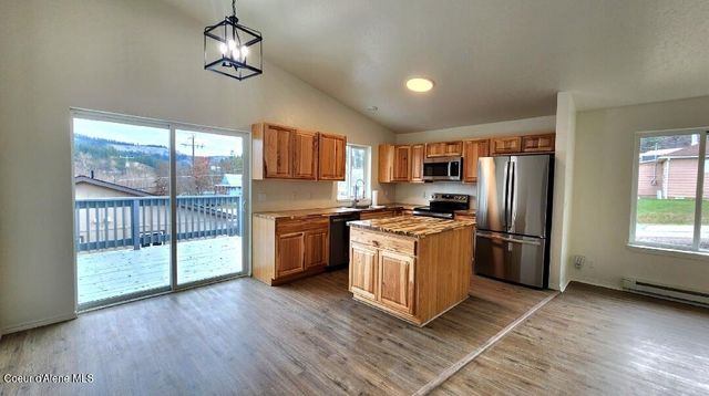 340 S 3rd, St. Maries, ID 83861