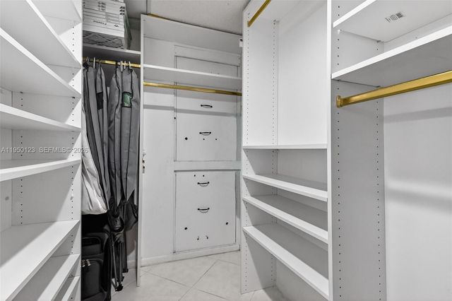 13100 SW 11th Ct 407C, Pembroke Pines, FL 33027