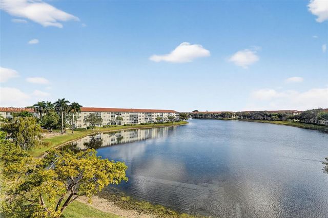 13100 SW 11th Ct 407C, Pembroke Pines, FL 33027