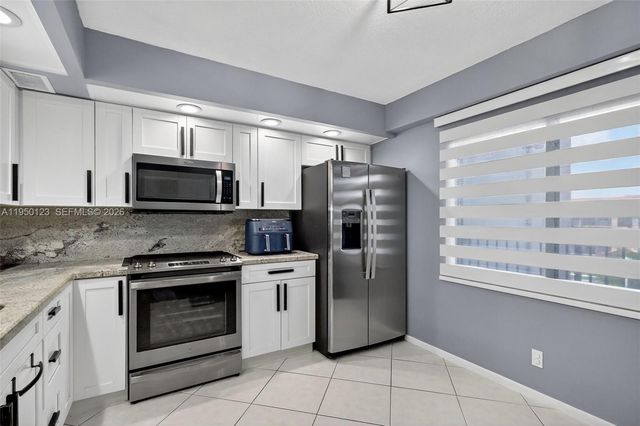 13100 SW 11th Ct 407C, Pembroke Pines, FL 33027