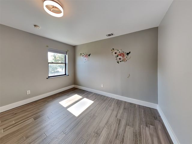 6915 Forest Glade Circle, Dallas, TX 75230