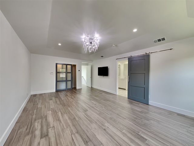 6915 Forest Glade Circle, Dallas, TX 75230